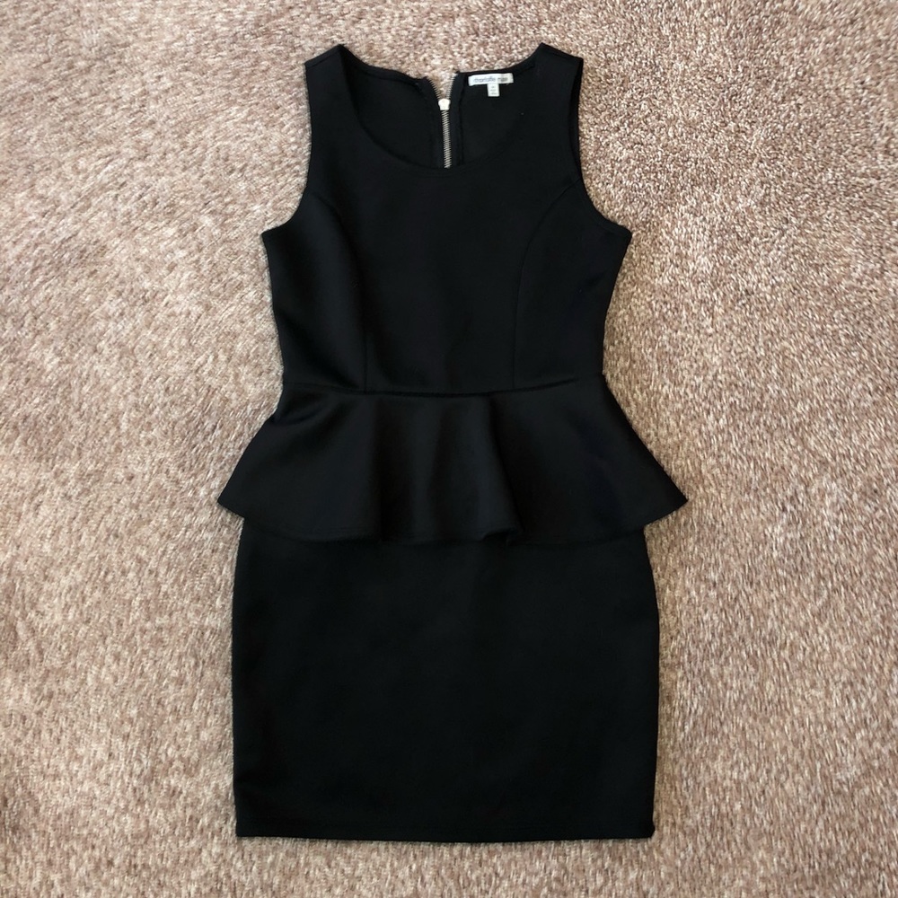 NWOT Black Zip Up Dress 👗